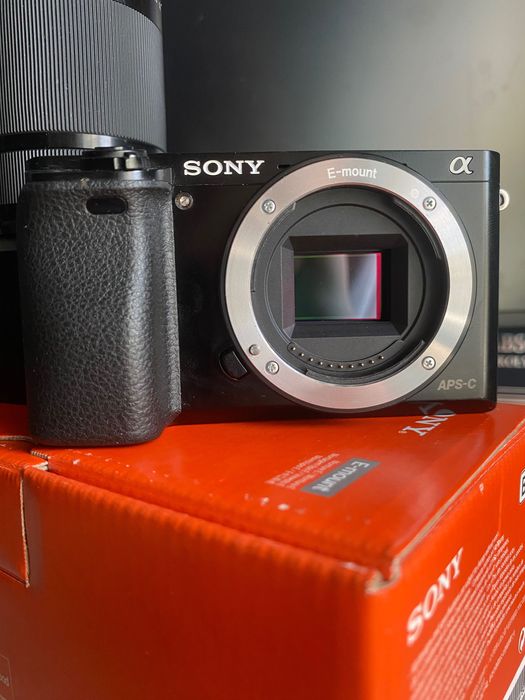 Sony a6000 + obiektyw sony e 55-210