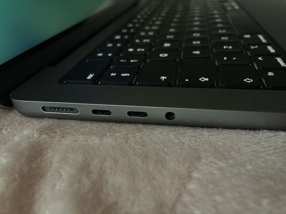 Macbook Pro M1  1TB