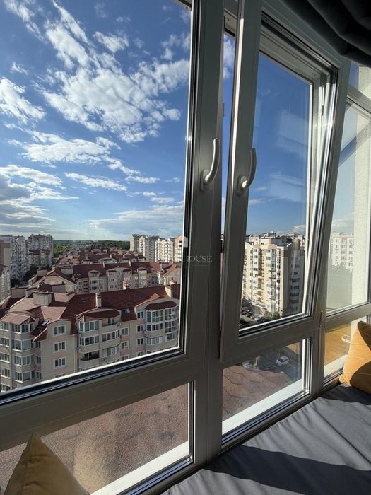 Простора 1-кімнатна квартира 46 м² у ЖК Петрівський квартал - View 5