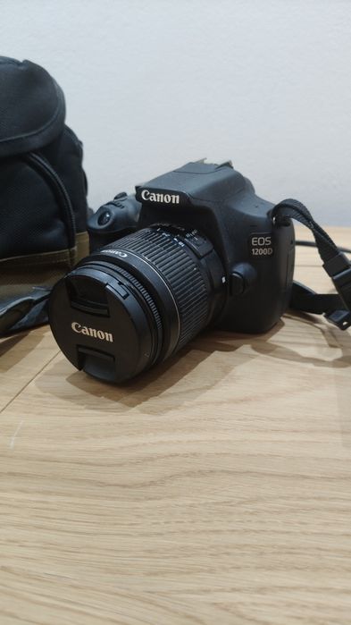 Aparat lustrzanka Canon eos 1200d z obiektywem