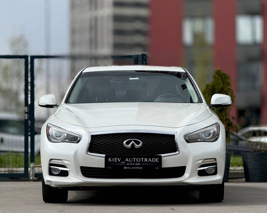 Infiniti Q50 AWD