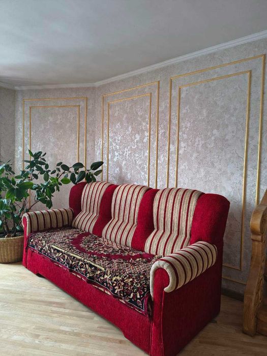 Продам 3-поверховий будинок в Березині 3449