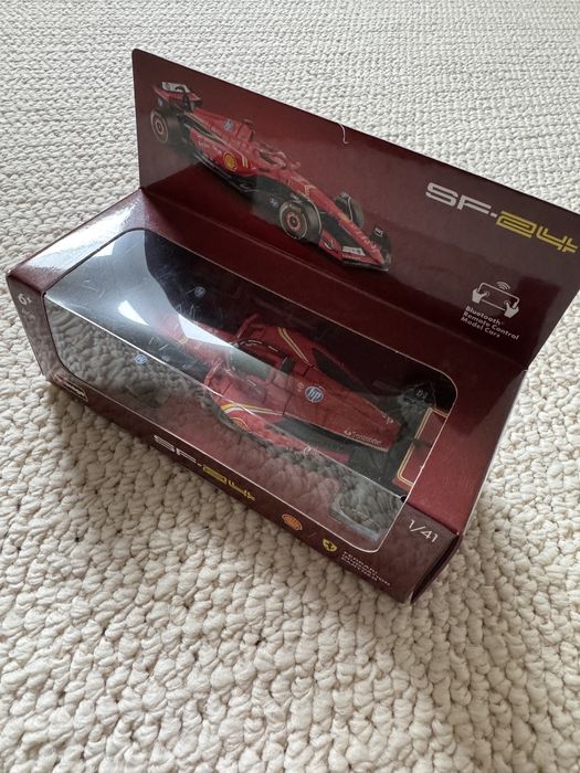 Ferrari SF-24 samochodzik samochod zdalnie sterowany aplikacja