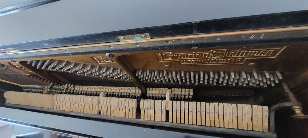 Pianino Grotrian-Steinweg 130