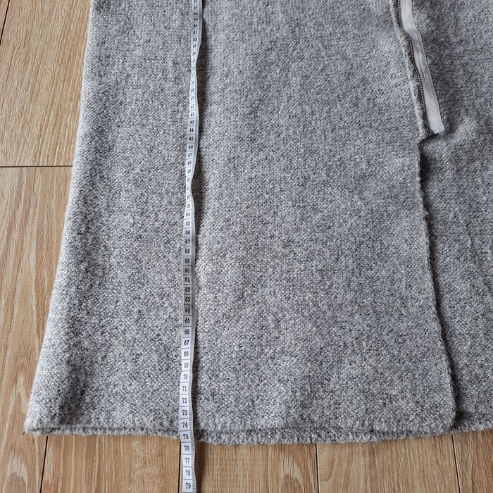 Sweter damski na jesień.