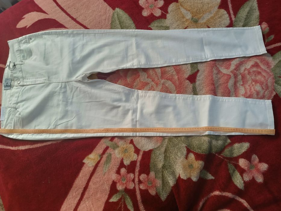 Нові брюки New Look 46