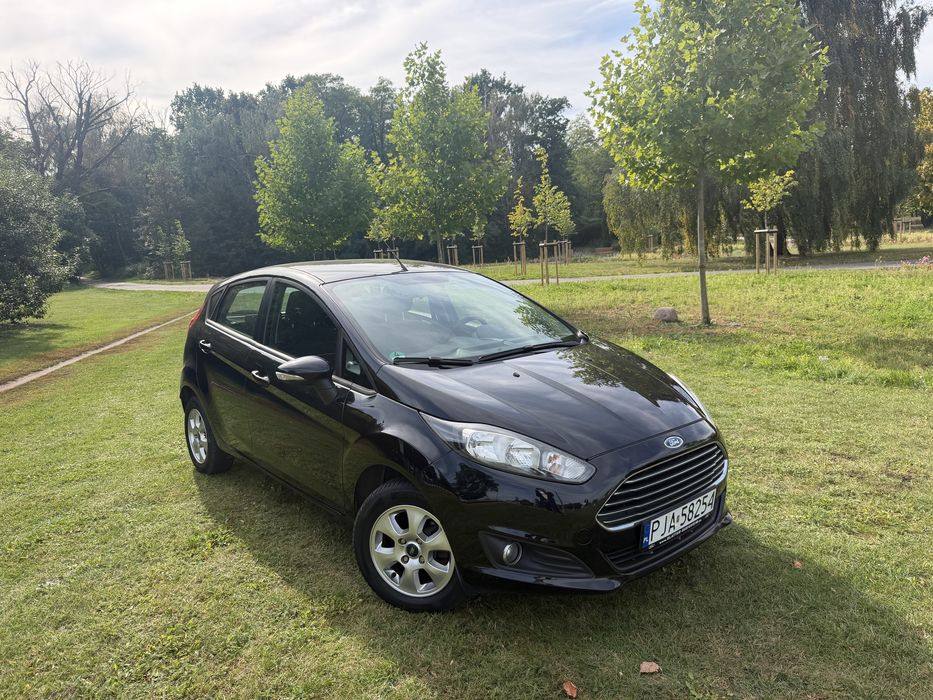 Ford Fiesta Bezwypadkowy Zarejestrowany w PL 129.00 tys przebiegu