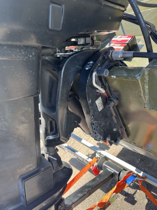 Лодка Крим мотор Меркурі лафет для перевозки