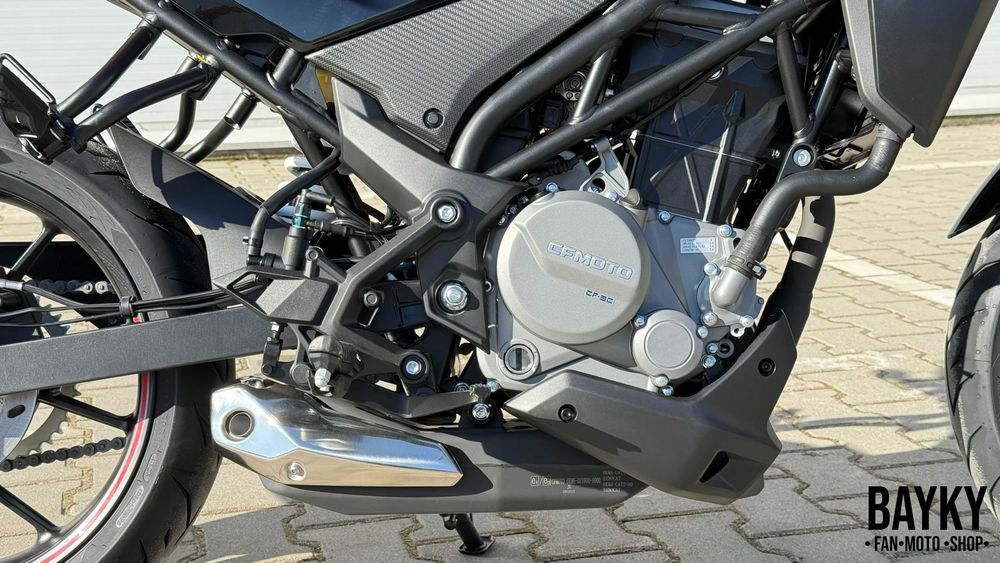 CFMOTO 250NK lite (version EFI, ABS)