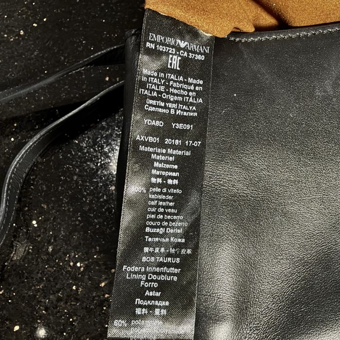 Emporio Armani torebka skórzana czarna Y3E091 YDA8D – 100% skóra cielęca