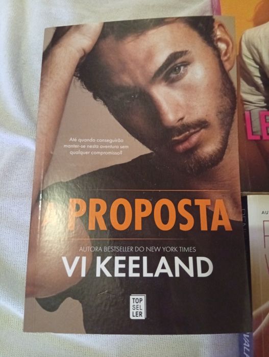 5 livros cada um 10€ de vi keeland e de Penélope ward