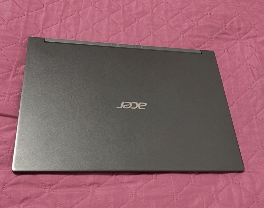 Laptop Acer Aspire 7 A715-73G-78Y3