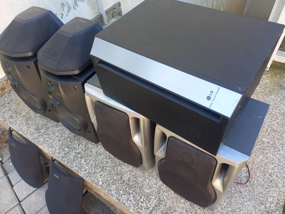 Vendo,Colunas de som.