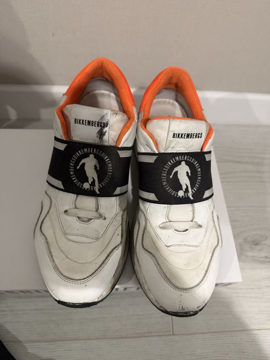 Класні кросівки bikkembergs 37