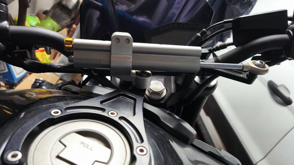 Amortecedor direção ohlins MT 09