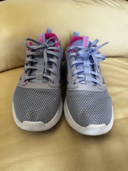 Продам кросмовки кеды Skechers 23см