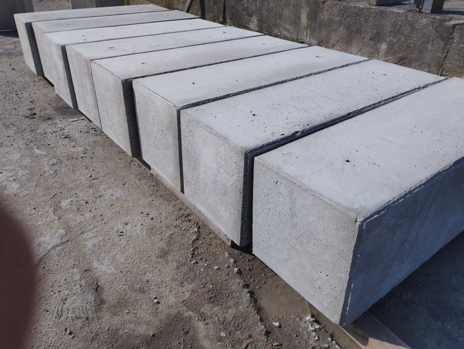 Blok betonowy LEGO 180x60x60 płaski, do hali łukowej