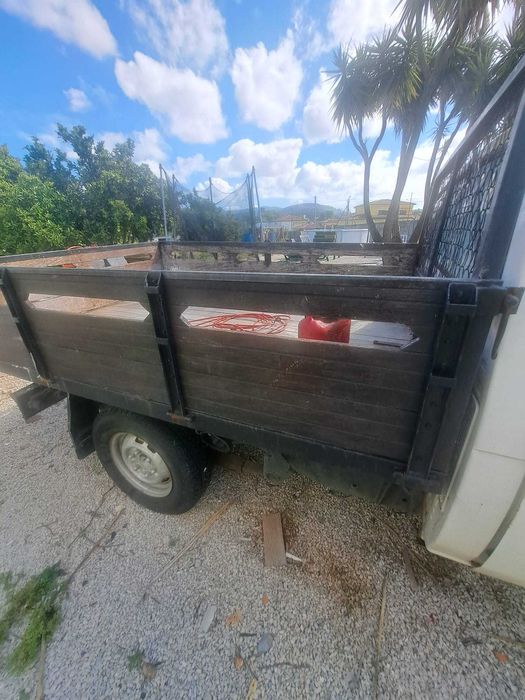 Nissan D21 2.3 Diesel — Fiável e Pronta a Trabalhar
