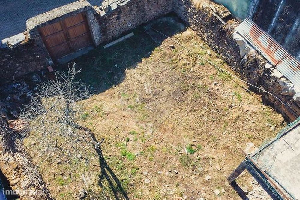 Moradia T0 para venda