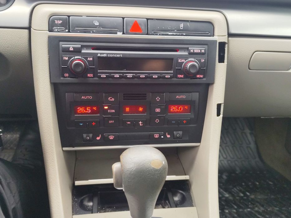 Ауди а 4 б7 2.0 Бензин  Автомат