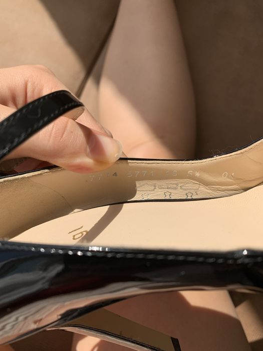 Шкіряні лакові лодочки Hogl, схожі на Kachorovska