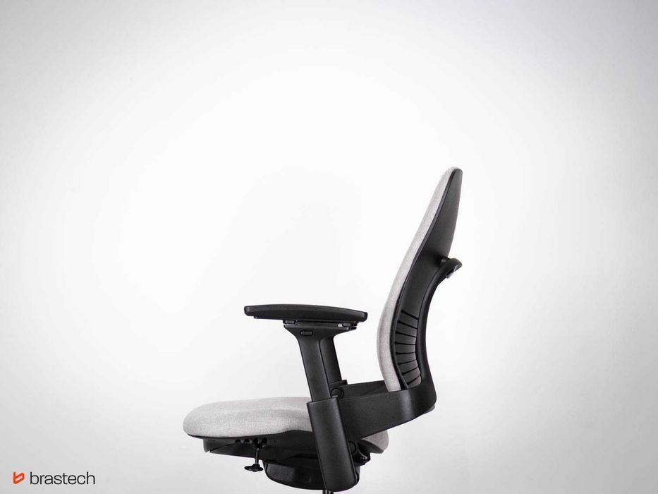 Fotel biurowy Steelcase Leap V2