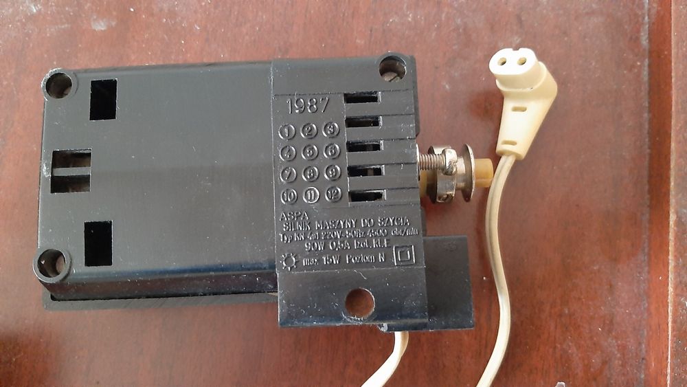 К швейным машинками новый польский электропривод Tur-2.