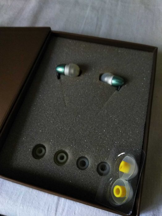 Наушники Grado GR10