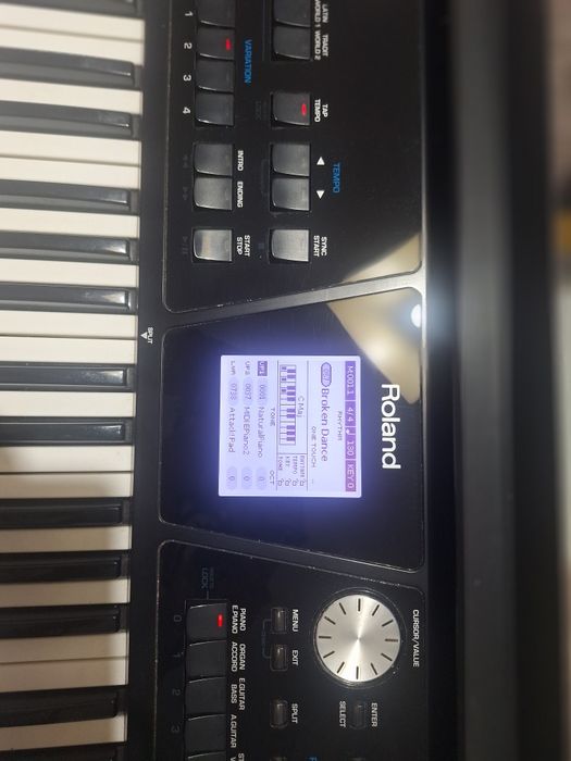 Vendo Teclado Roland BK5