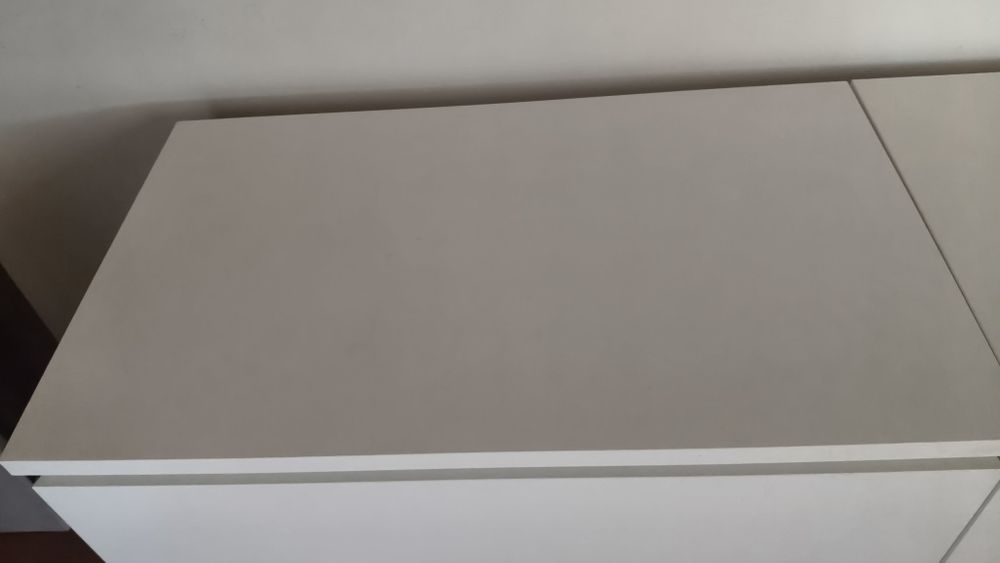 Cómoda Malm 2 gavetas como nova