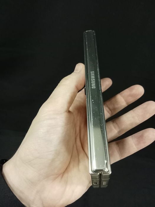 Samsung Galaxy Z Fold 5 | 512gb