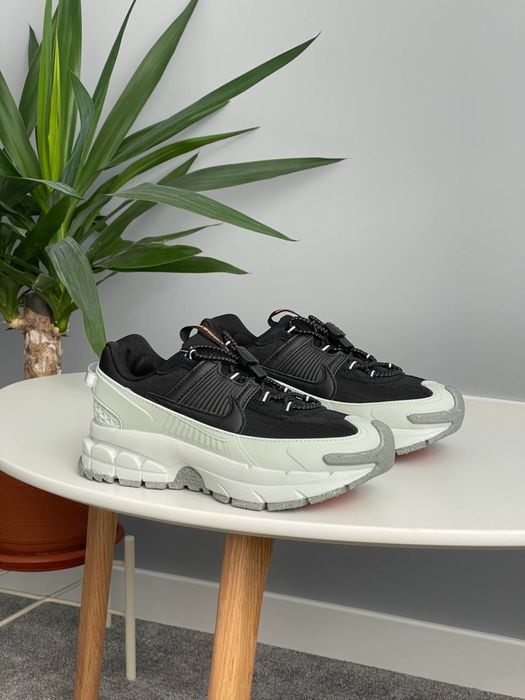 36-45 р кросівки Nike Zoom Vomero 5 Roam Black Light Silver