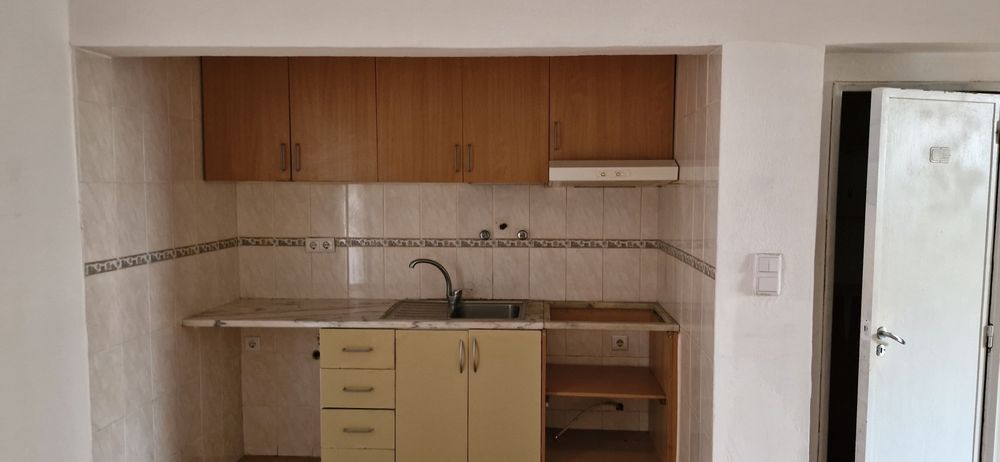 Alugo apartamento t1 na Ramada