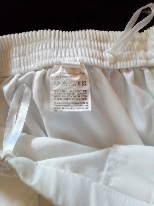 Новые  женские брюки. Раз.44.