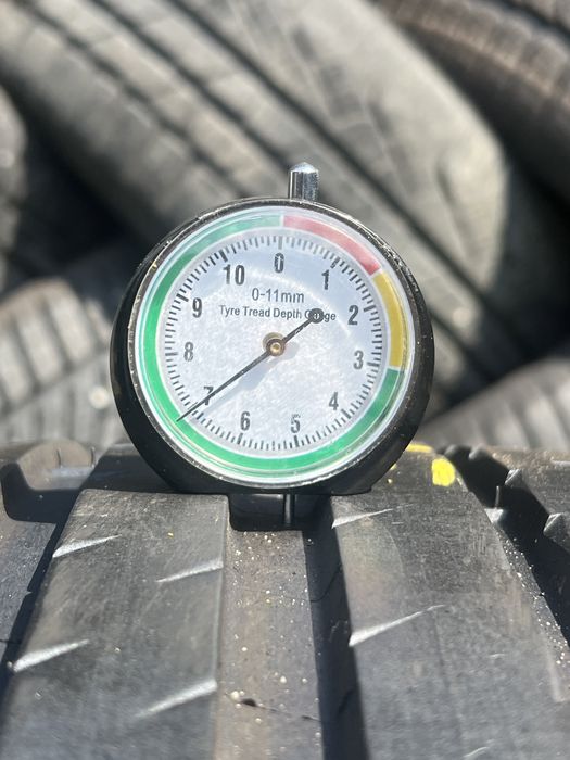 Opona Michelin 235/45/19 pojedynka