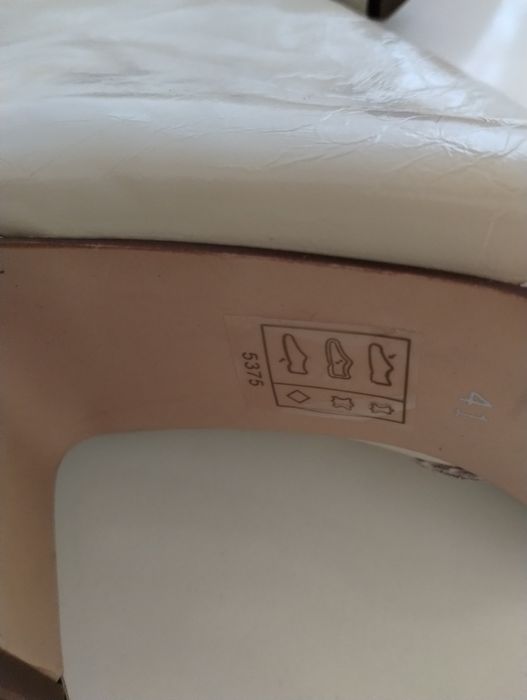 Botki damskie Minelli - nowe