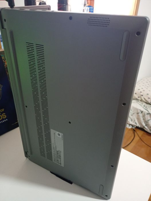 Portátil Lenovo com garantia