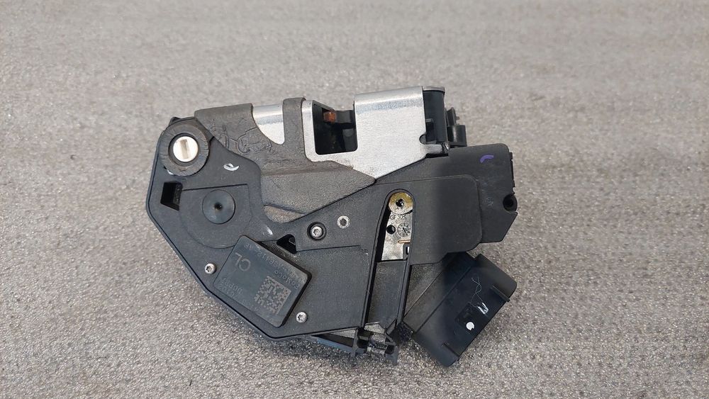 Fechadura / fecho porta trás direito FORD Fiesta VI (CB1, CCN)