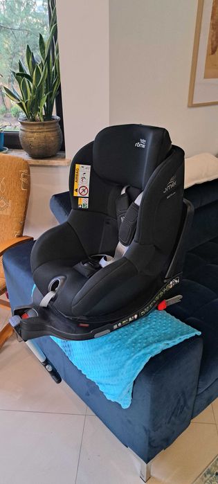 Fotelik obrotowy Britax DUALFIX M i-SIZE Black 0-18 kg