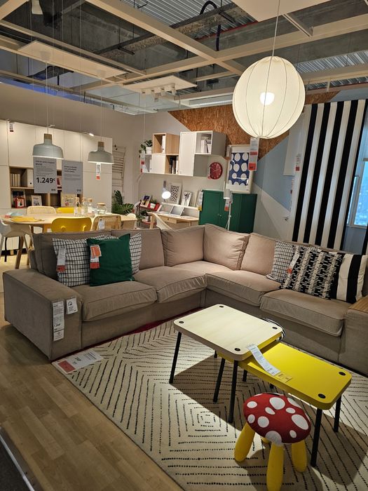 Sofá de canto Kivik IKEA