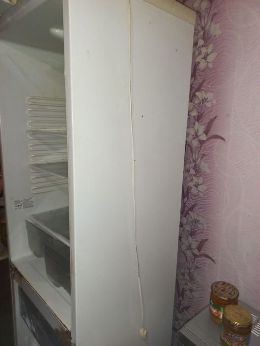 Продамо холодильник для розбору