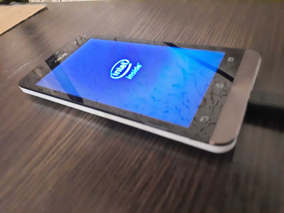 Мобильный телефон asus на запчасти