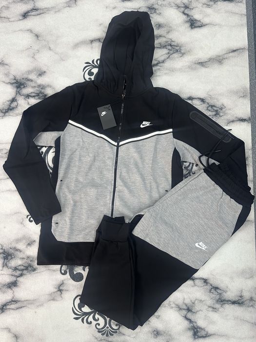 Nike tech fleece rozmiar L