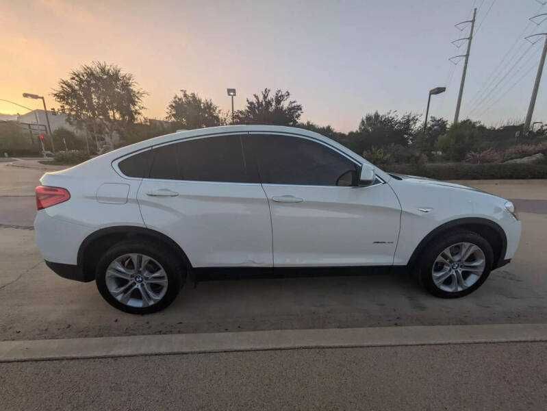 2017  BMW  X4  28i