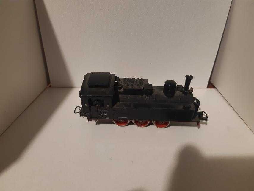 локомотив BR89 piko исправный на запчасти. 1:87