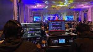 Оренда обладнання для заходів  Проектори, екрани, звук, трансляції