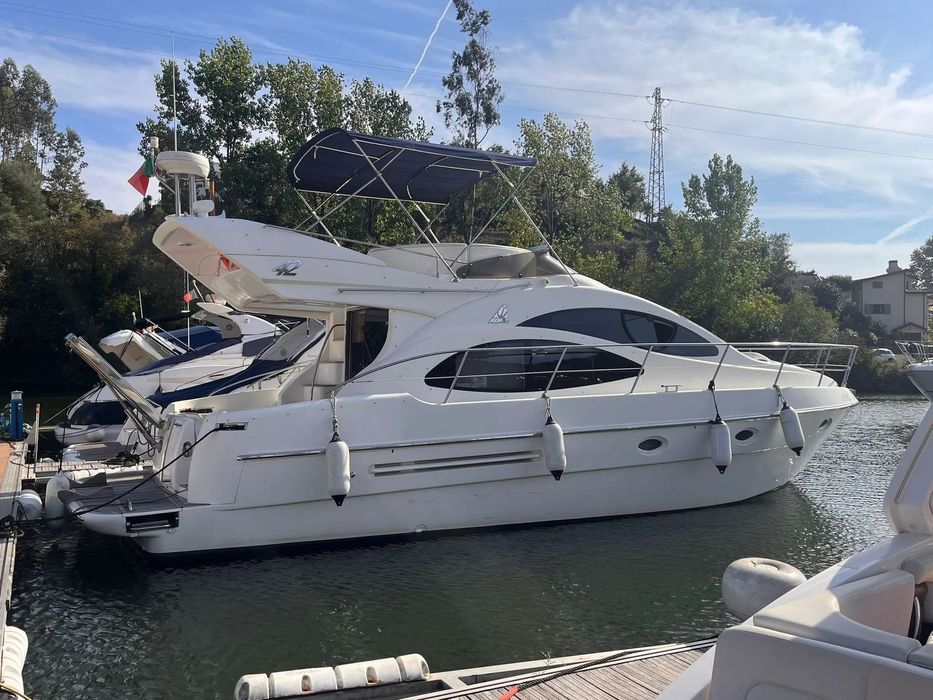 Azimut 42 FlyBridge