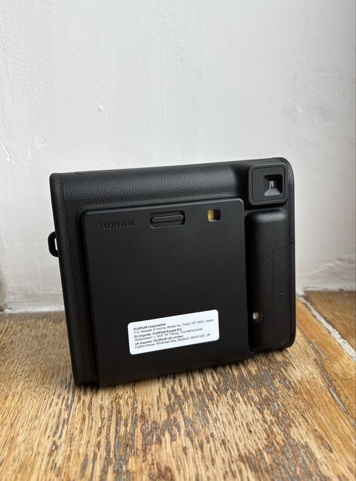 Терміново! Fujifilm Instax Square SQ 40 + фотопапір
