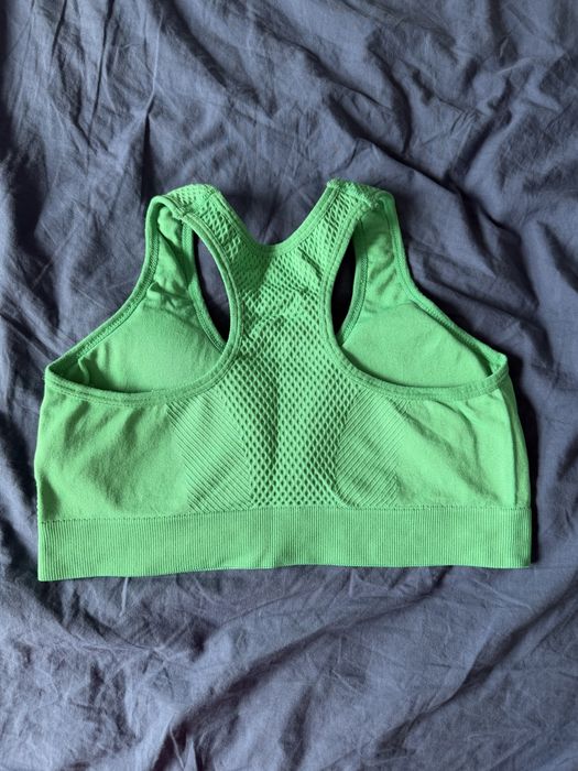 Zielony sportowy top stanik sportowy fitness bokserski