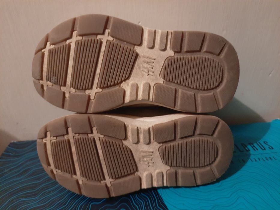 Adidasy H&M, rozm.23 dł.wkł 14,5cm